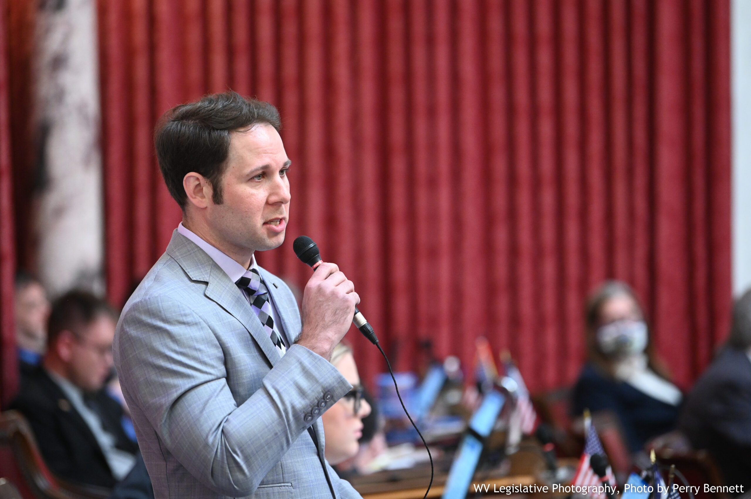 House OKs bills banning certain COVID-19 vaccine, mask and quarantine mandates during a long floor session
